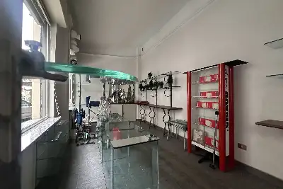 Negozio in affitto, Via Saccarelli 12, Torino