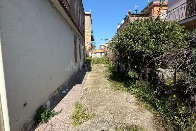 Casa Indipendente in vendita, via ambrogio sansedoni , Roma