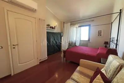 Villino a Schiera in vendita, Via Villa Mosca, Teramo
