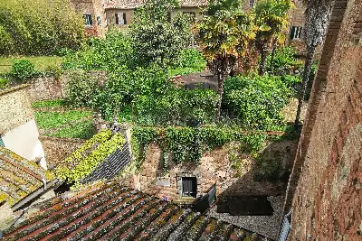 Casa in vendita, Via Stalloreggi, Siena