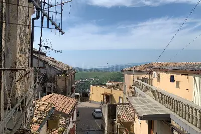 Casa in vendita, L.go Marincola Cattaneo, Catanzaro