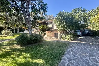 Villa in vendita, Via Torcegno, Roma