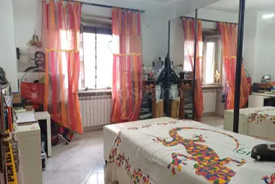 Casa in vendita, Via Aquilonia, Roma