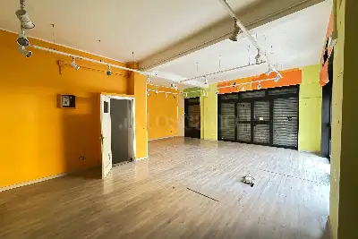 Negozio in affitto, Via Luca Valerio, Roma