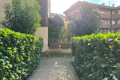 Casa in vendita, Via Giovanni Paisiello, Monza