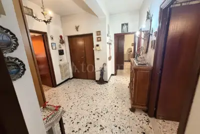 Casa in vendita, Via Virgilio, Pomezia