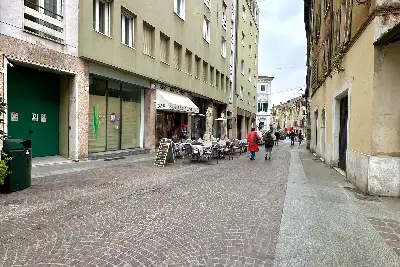 Negozio in vendita, Corso Cavour , Brescia