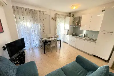 Casa in vendita, Viale Luigi Moretti, Roma