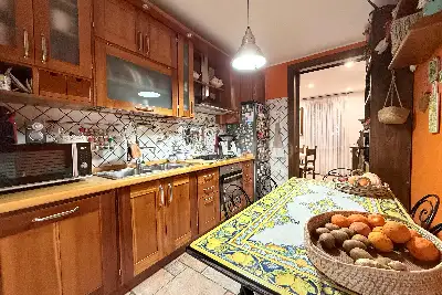 Villino a Schiera in vendita, Largo Rovedine, Opera