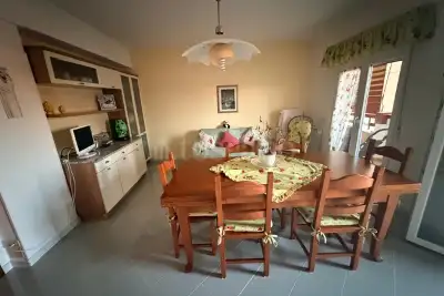 Casa in vendita, Largo Catone, Pomezia