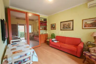 Casa in vendita, Via Francesco Roncati, Roma