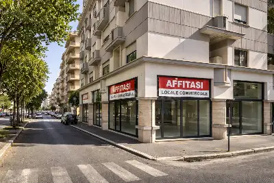Negozio in affitto, Viale dello Statuto, Latina