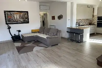 Villa Plurifamiliare in vendita, Via Dora Baltea, Mentana