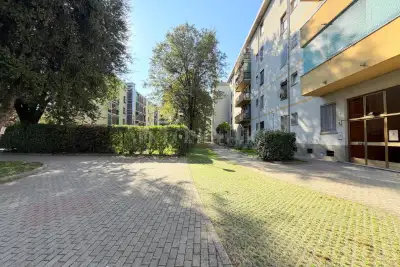 Casa in vendita, Viale Omero, Milano