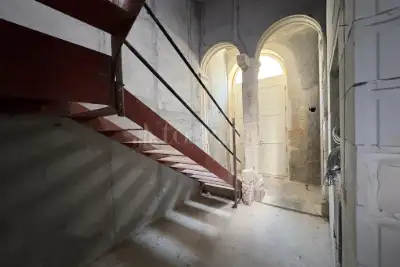 Palazzo in vendita, Via Caltanissetta, Siracusa