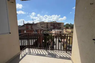 Villino a Schiera in vendita, Via Racconigi, Roma