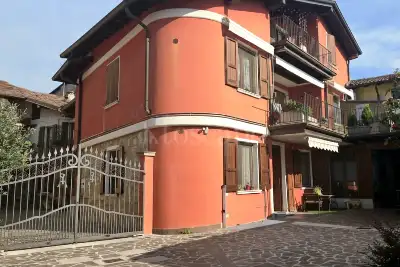 Casa Indipendente in vendita, Ad.ze Casa Natale di Papa Paolo VI, Concesio