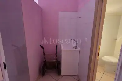 Negozio in vendita, Via IV Novembre, Loreto Aprutino