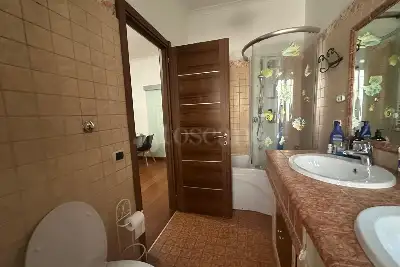 Casa in vendita, Via delle Gondole, Roma