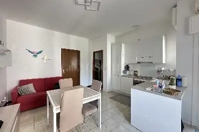 Casa in vendita, Via Lorenteggio, Milano