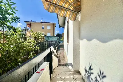 Villa in vendita, Via Pratomaggiore , Desenzano del Garda