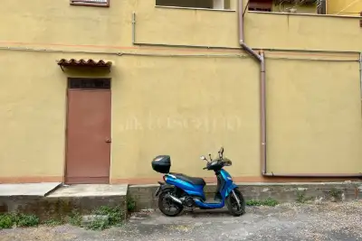 Magazzino in vendita, Via Giovanni Pascoli, Gravina di Catania