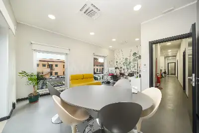 Stabile Uso Ufficio in affitto, Via Tiburtina , Roma