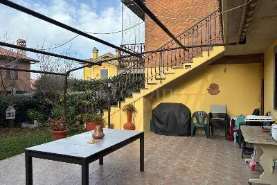 Villino a Schiera in vendita, Via Taro, Mentana