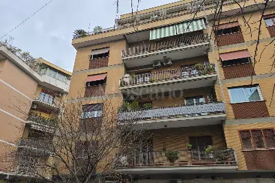 Casa in vendita, Via Tommaso da Celano, Roma