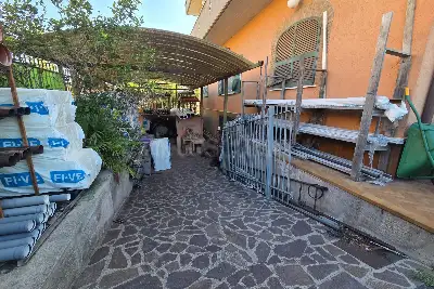 Negozio in affitto, Viale dei Romagnoli, Roma