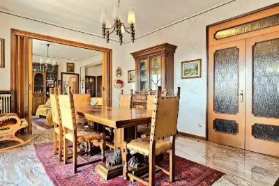 Casa in vendita, Via Montello, Brescia