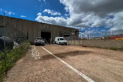 Capannone in vendita, Via Namibia, Olbia