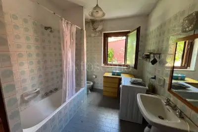 Villa in vendita, Via Reggio Emilia, Mentana
