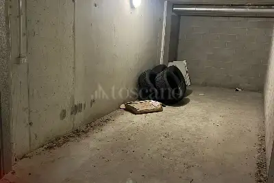 Box in vendita, Via Antonio Magni, Como