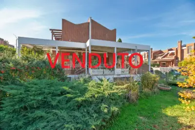 Villino a Schiera in vendita, Via Cardinale Giacomo Lercaro, Roma