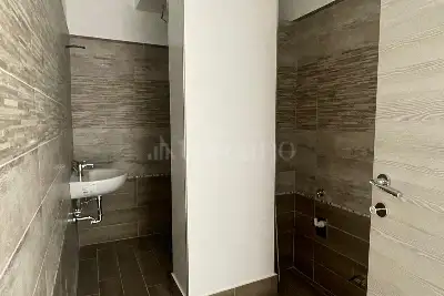 Casa in vendita, Via Cerzeto , Roma