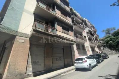 Magazzino in vendita, Via Degli Antonj, Messina