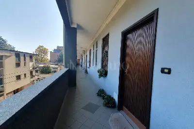 Casa in vendita, via Bellarmino, Milano