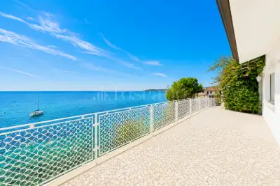 Villa in vendita, Via T. Tasso, Manerba del Garda