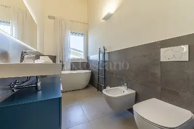 Villa in vendita, Via Vighenzi, Padenghe sul Garda