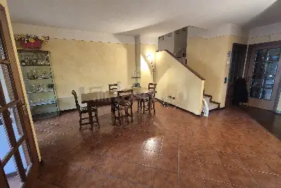 Villino a Schiera in vendita, Via Donato Bramante, Brescia