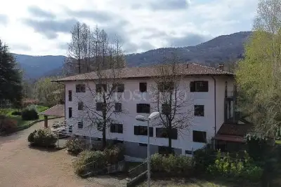 Albergo in vendita, Via Baraggia, Cunardo