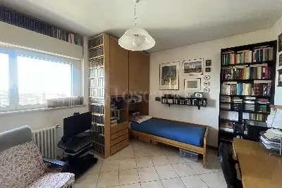 Casa in vendita, Piazza Tirana , Milano