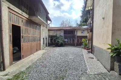 Magazzino in vendita, Via Giuseppe Mazzini, Vertemate con Minoprio