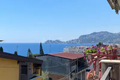 Casa Indipendente in vendita, Via Nazionale, Letojanni