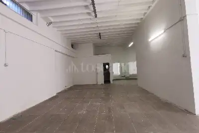 Negozio in vendita, Via Celso Cittadini, Siena