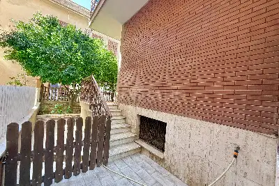 Villa Bifamiliare in vendita, Adiacente Centro Storico, Cerveteri