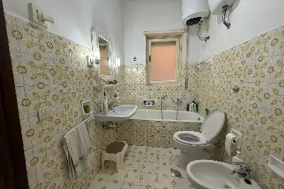 Casa in vendita, Via delle Gondole, Roma