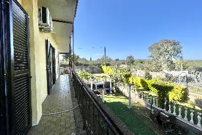 Villa in vendita, Via Giacomo Leopardi, Nepi