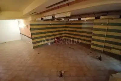 Negozio in affitto, Via Barberini, Roma